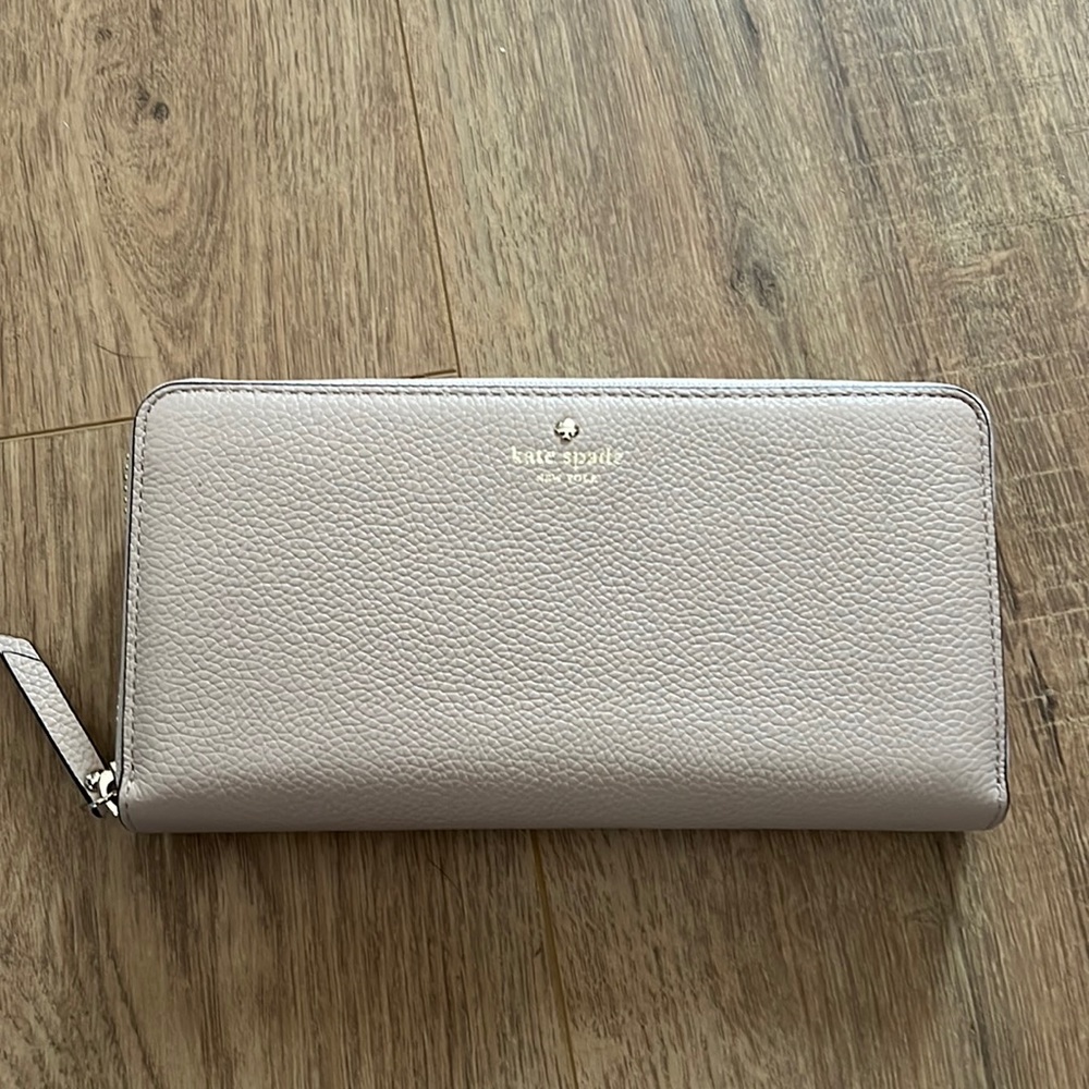 Brand new Kate Spade wallet